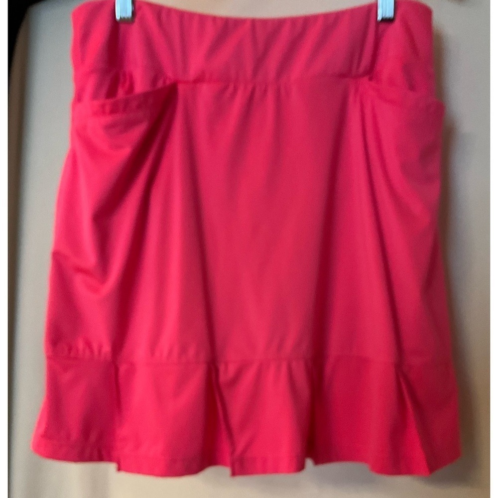 Tail Women's Golf/Pickleball Skirt in Vibrant Pink - Picture 7 of 11